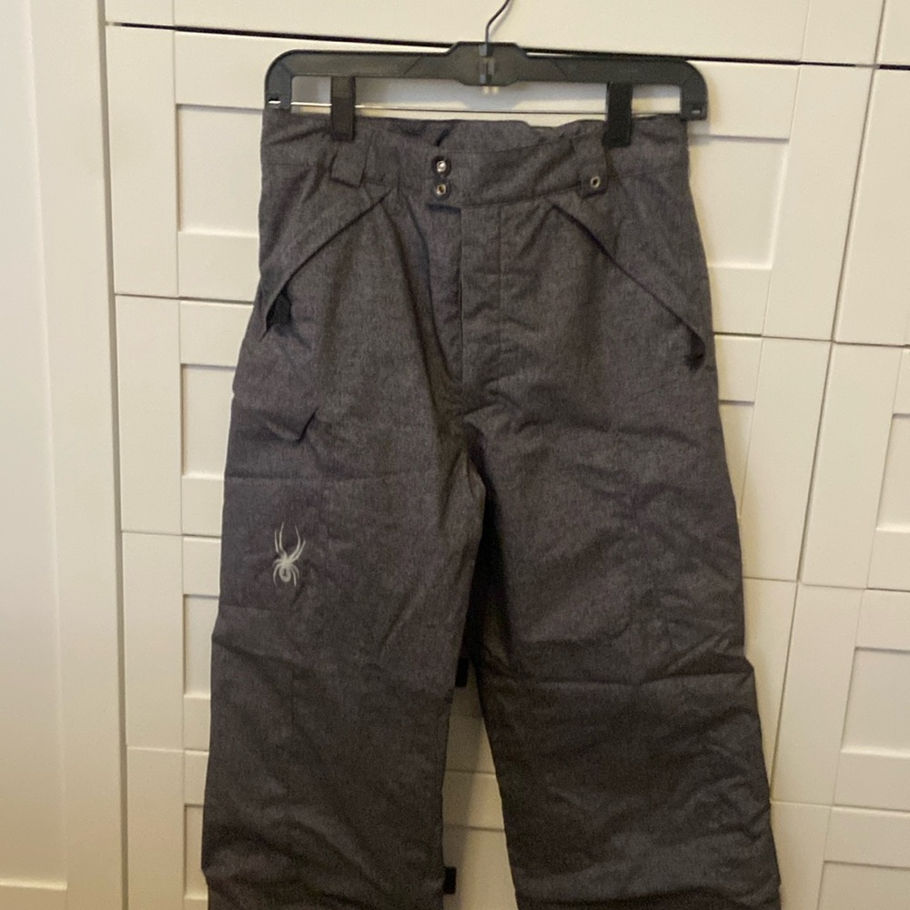 Spyder snow pants for skiing snowboarding sledding. Never worn. Exc condition.